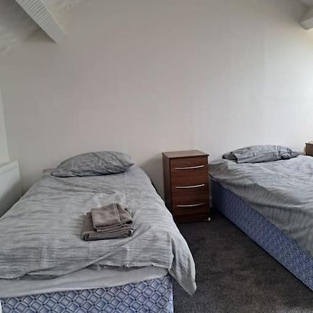 1 Bed Apart Dowlais Екстериор снимка