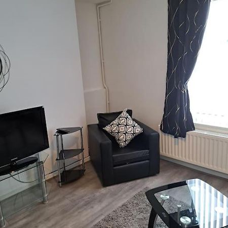 1 Bed Apart Dowlais Екстериор снимка