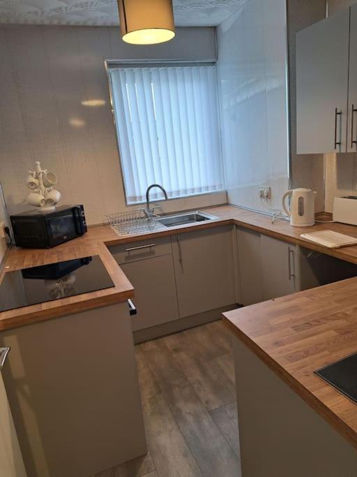 1 Bed Apart Dowlais Екстериор снимка