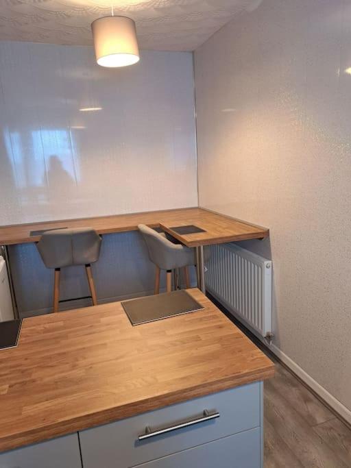 1 Bed Apart Dowlais Екстериор снимка